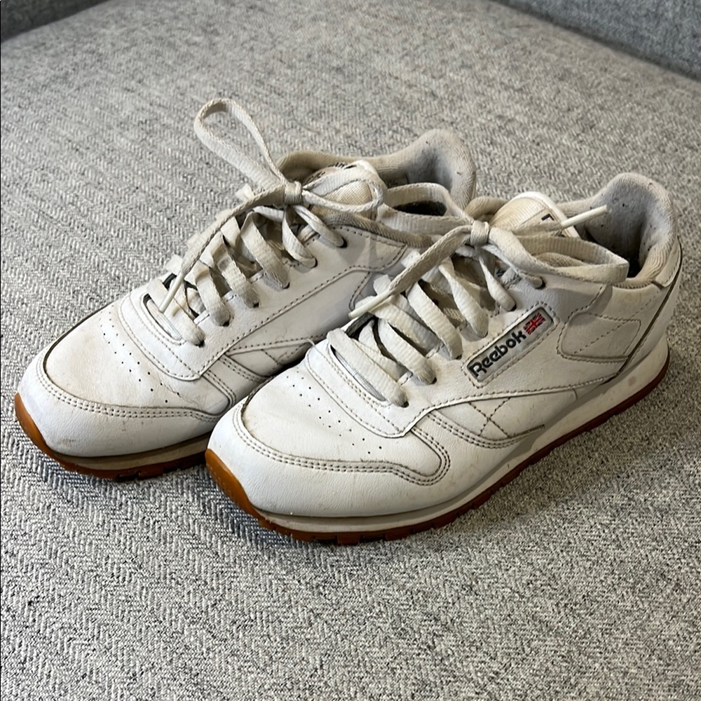 Reebok Kids or women's White Sneakers